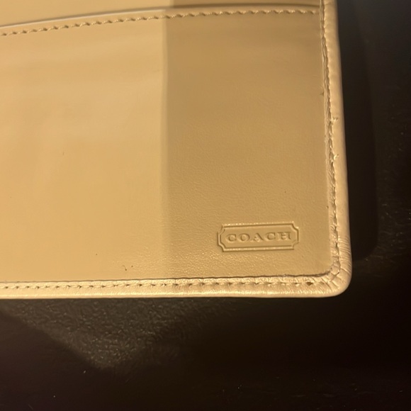 Coach Wallet - Picture 11 of 11